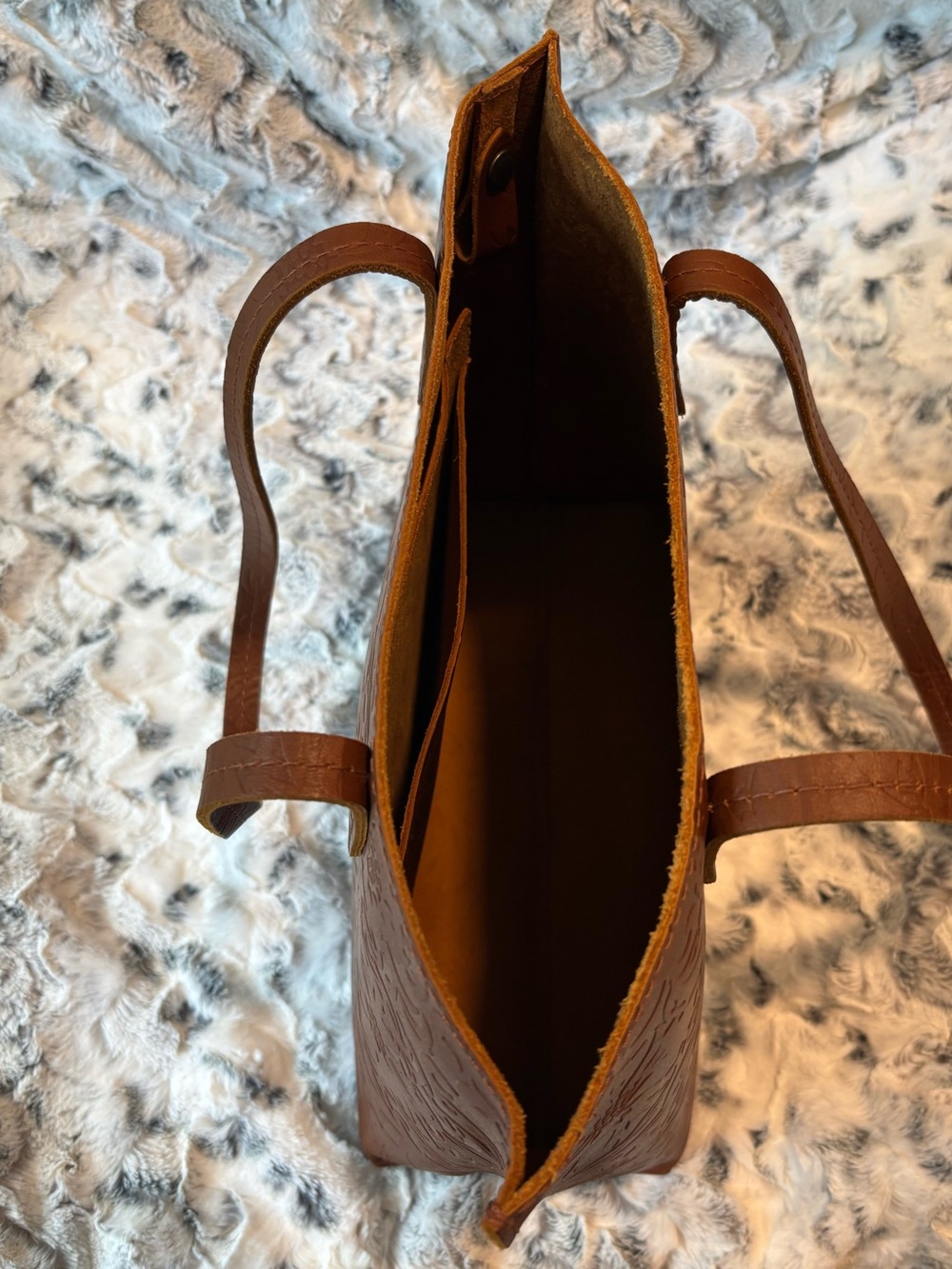 Portland Leather August Tote in Meadow Embossed Brown - Picture 7 of 9